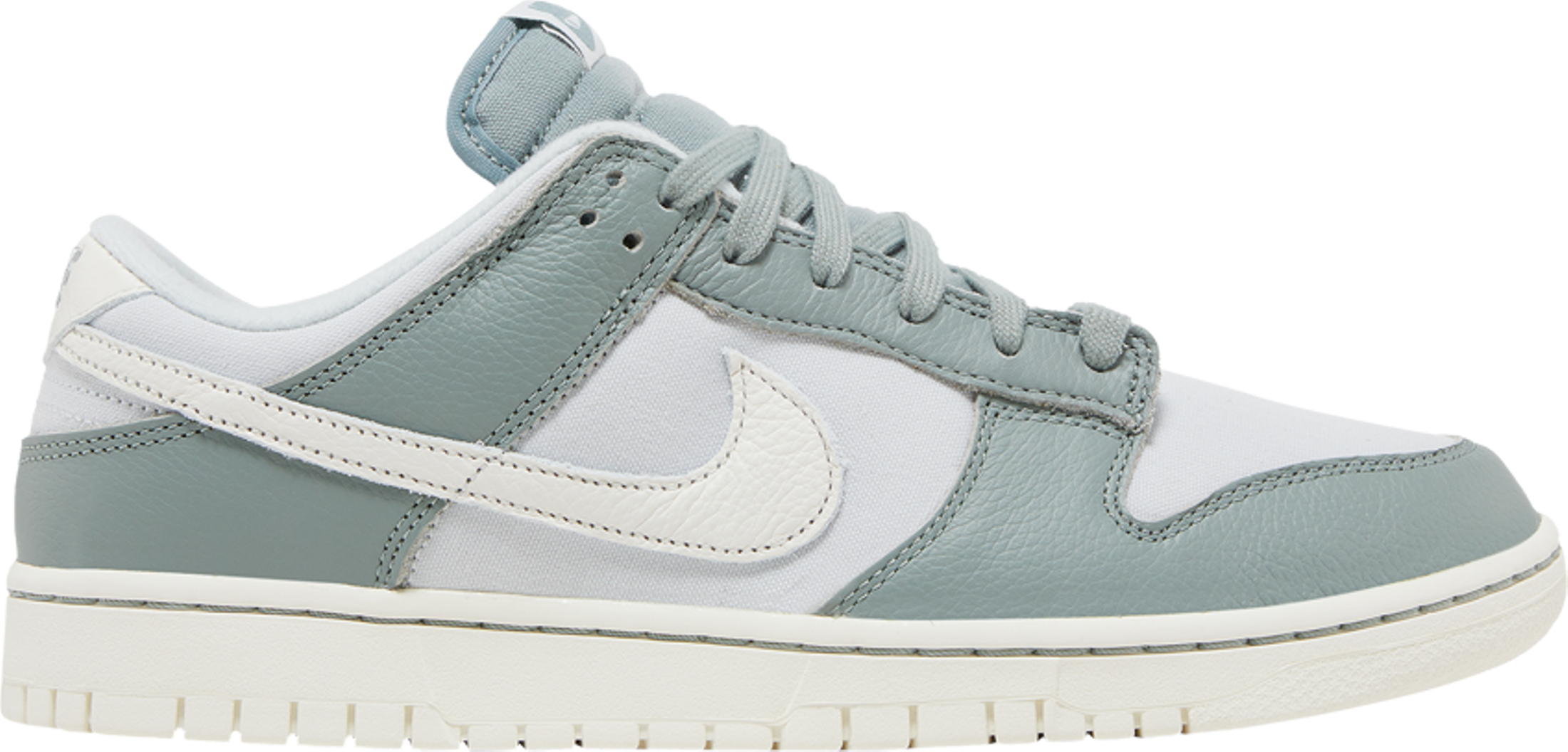 Nike Dunk Low Stadium Green FN3612-300