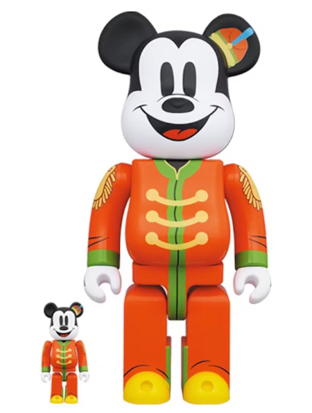 javier calleja つつましく mickey mouse skate board