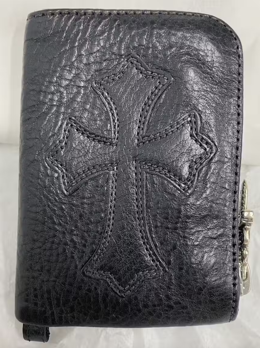 Chrome Hearts Tiny Zip Cross Patch Coin Purse Wallet – Ida Chrome Hearts Tiny Zip Cross Patch Coin Purse Wallet – Ida