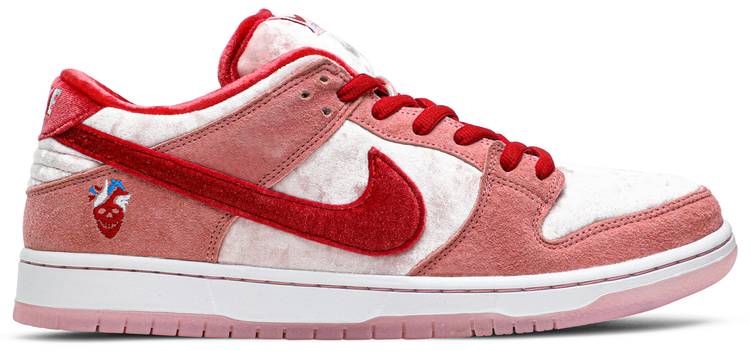 StrangeLove x Dunk Low SB 'Valentine's Day' Special Box - CT2552 800 SB