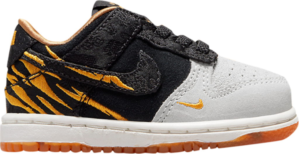 Dunk Low TD 'God Of Wealth' - DQ5353 001