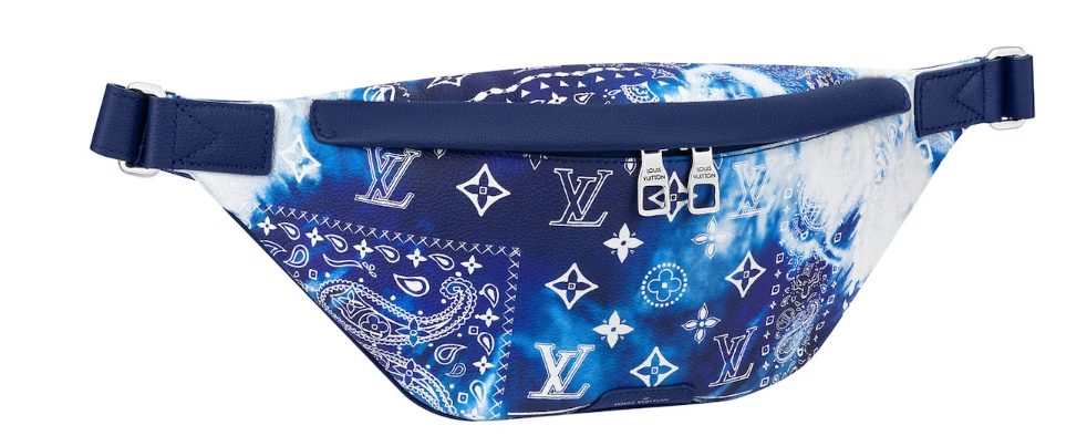 Louis Vuitton Bum Bag Discovery PM Monogram Bandana Bleached Blue – Urban  Necessities