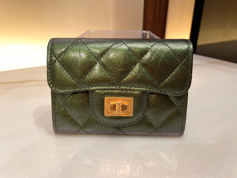 Chanel 2.55 Flap Card Holder Iridescent Green